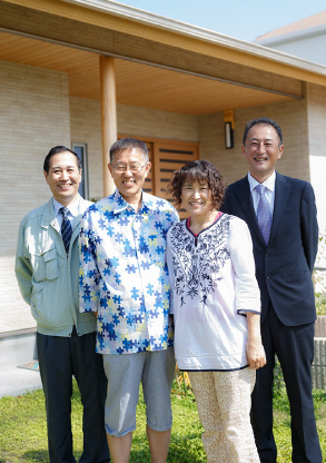 お施主様と共和木材の社長